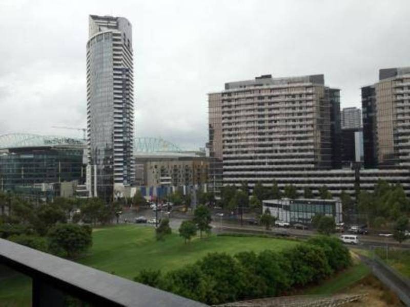 606 / 1 Encounter Way, Docklands VIC 3008