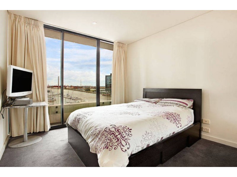 801 / 50 Lorimer Street, Docklands VIC 3008
