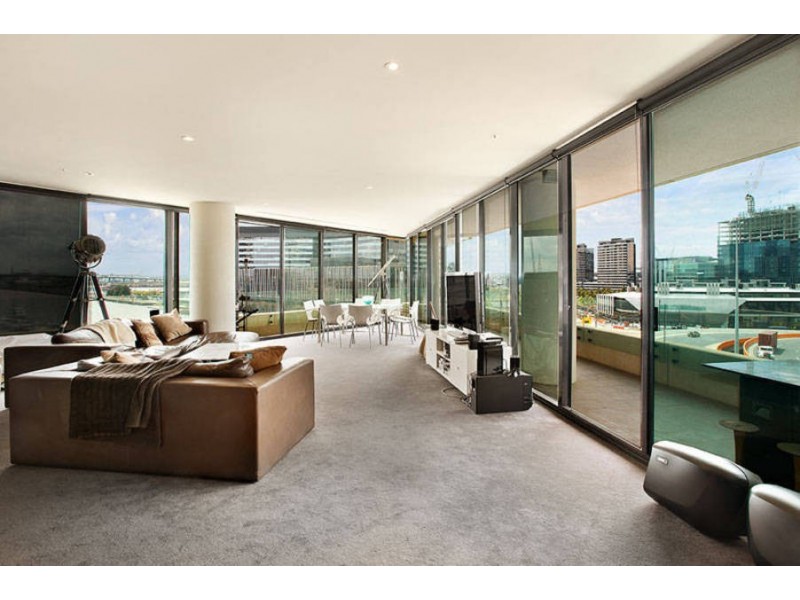 801 / 50 Lorimer Street, Docklands VIC 3008