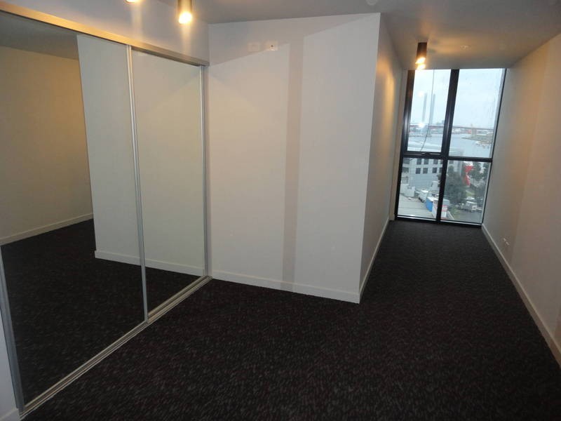 512 / 675 LaTrobe Street, Docklands VIC 3008
