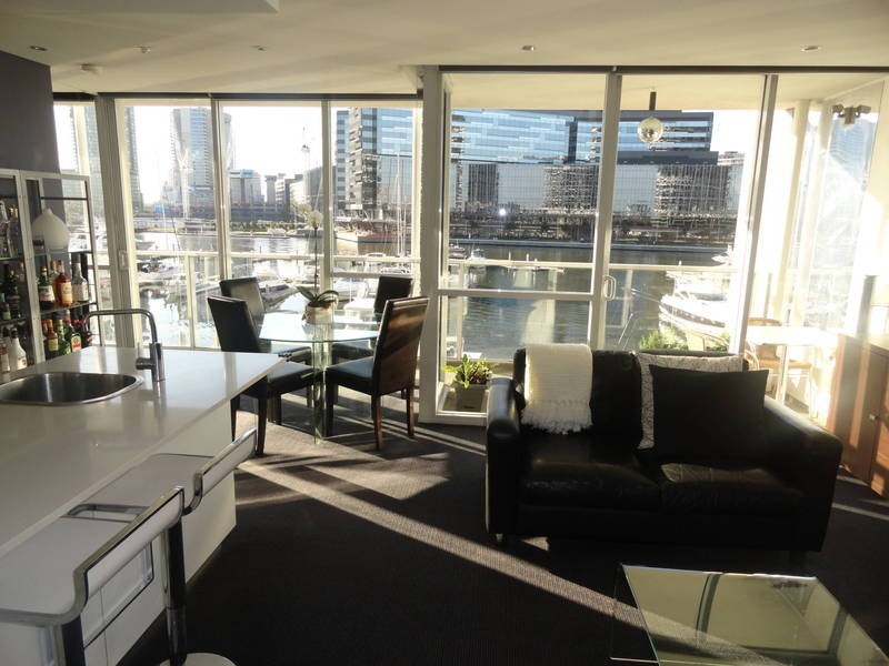 403 / 84 River Esplanade, Docklands VIC 3008