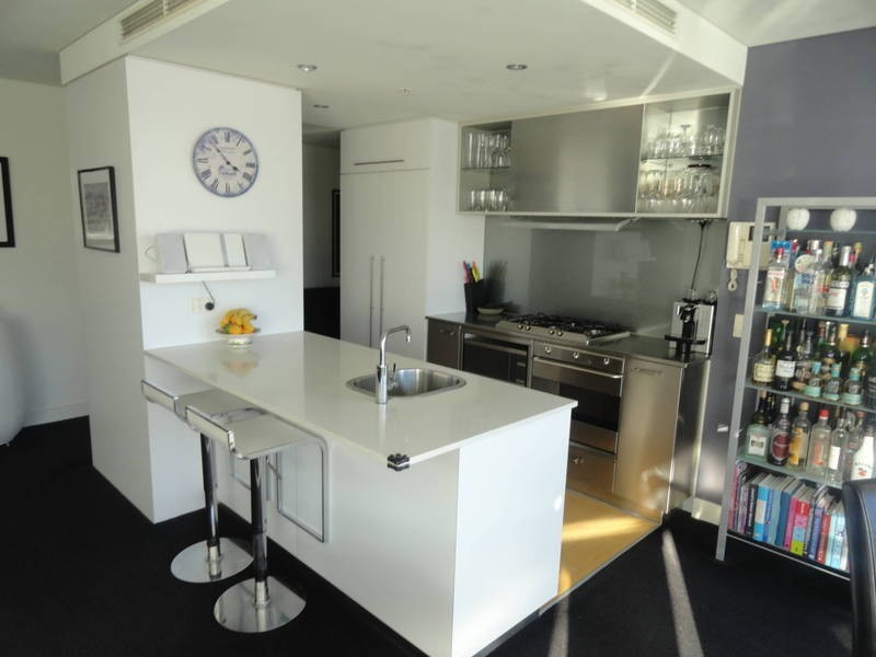 403 / 84 River Esplanade, Docklands VIC 3008