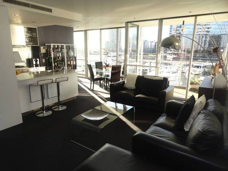 403 / 84 River Esplanade, Docklands VIC 3008