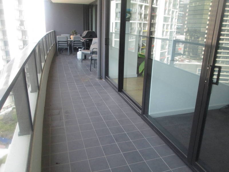 1403 /  70 Lorimer Street, Docklands VIC 3008