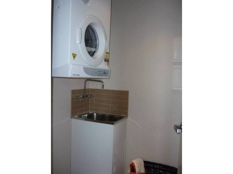 84 /  801 Bourke Street, Docklands VIC 3008