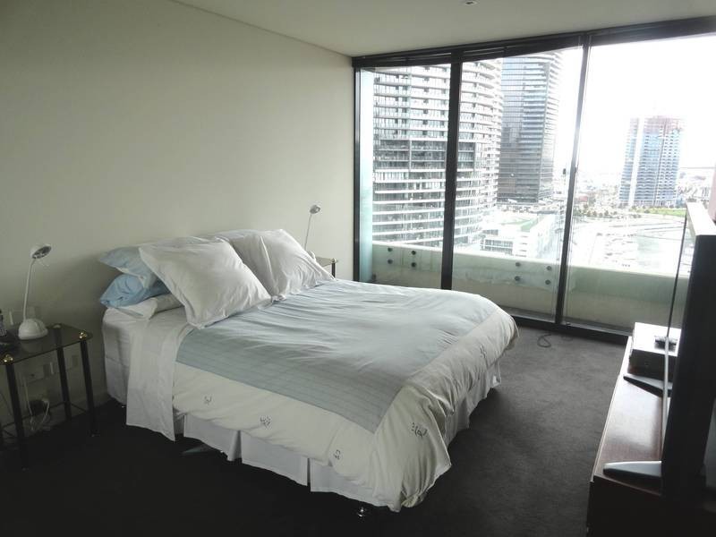 1503 / 50 Lorimer Street, Docklands VIC 3008