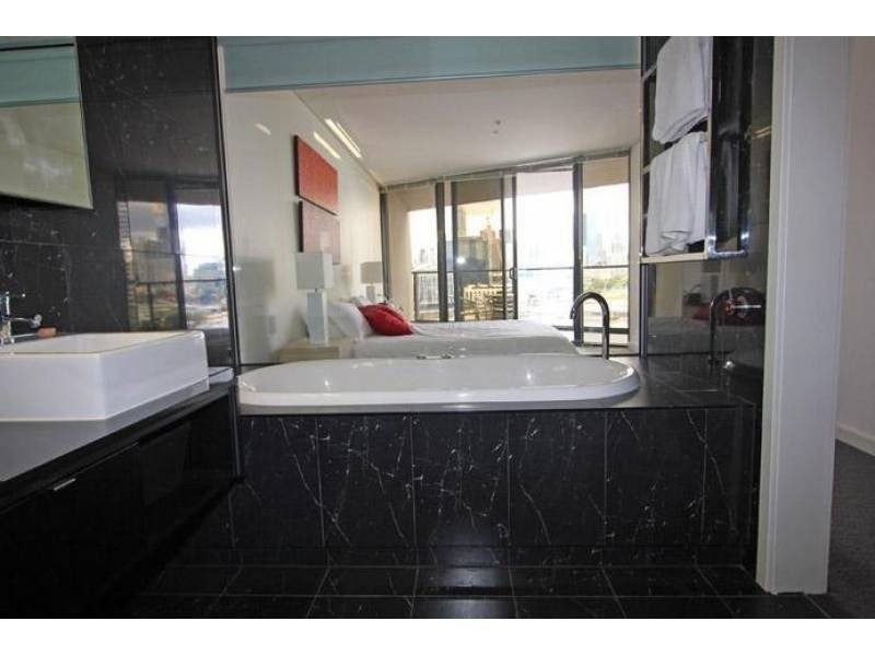 903/ 90 Lorimer Street, Docklands VIC 3008