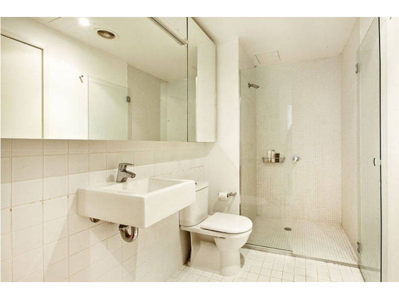 1306 / 8 Waterview Walk, Docklands VIC 3008