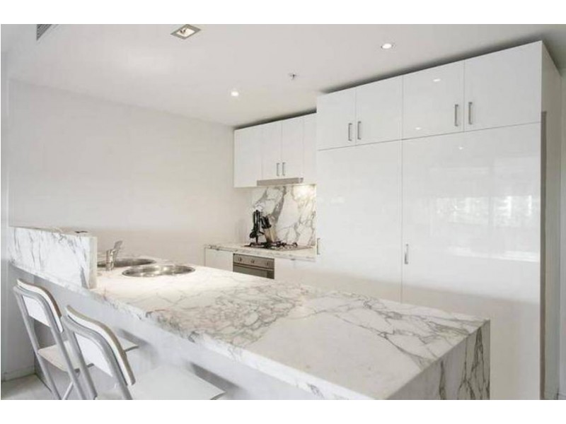 1306 / 8 Waterview Walk, Docklands VIC 3008