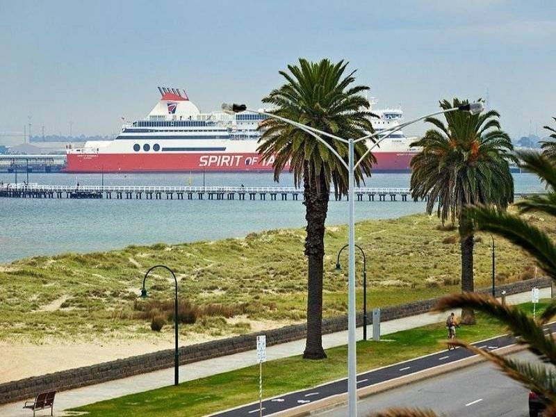 75 Beaconsfield Parade, Albert Park VIC 3206