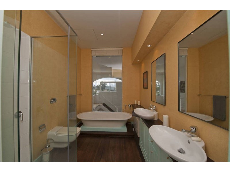 75 Beaconsfield Parade, Albert Park VIC 3206