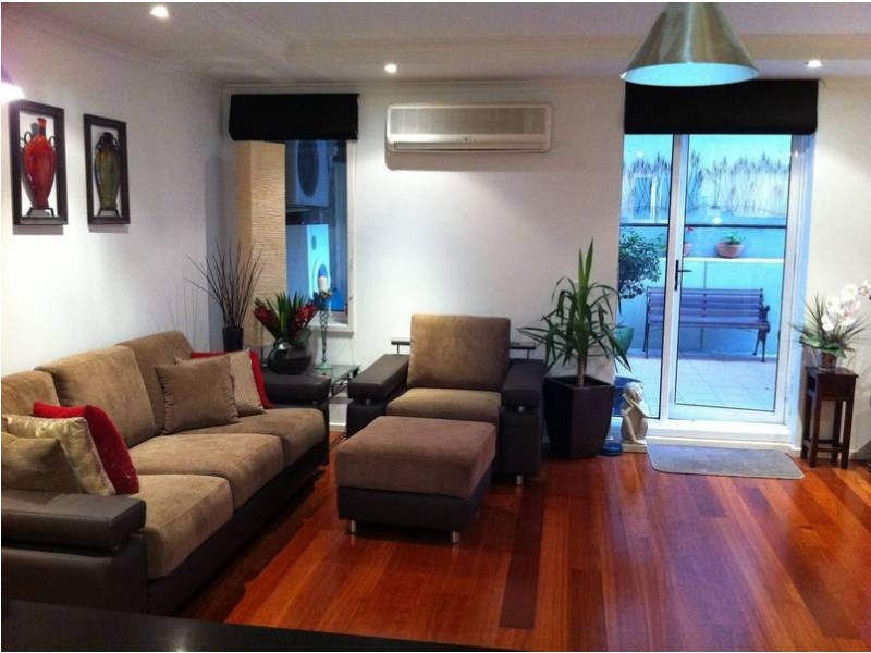 18/ 79 Whiteman Street, Southbank VIC 3006