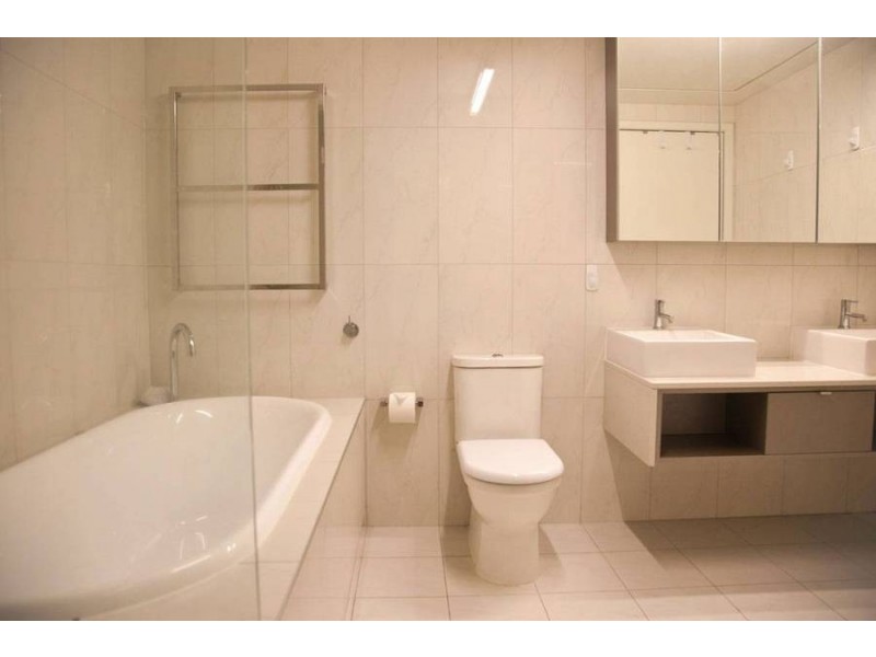 2005 / 90 Lorimer Street, Docklands VIC 3008