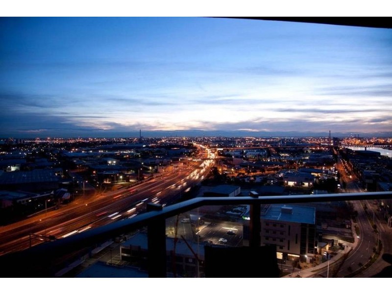 2005 / 90 Lorimer Street, Docklands VIC 3008