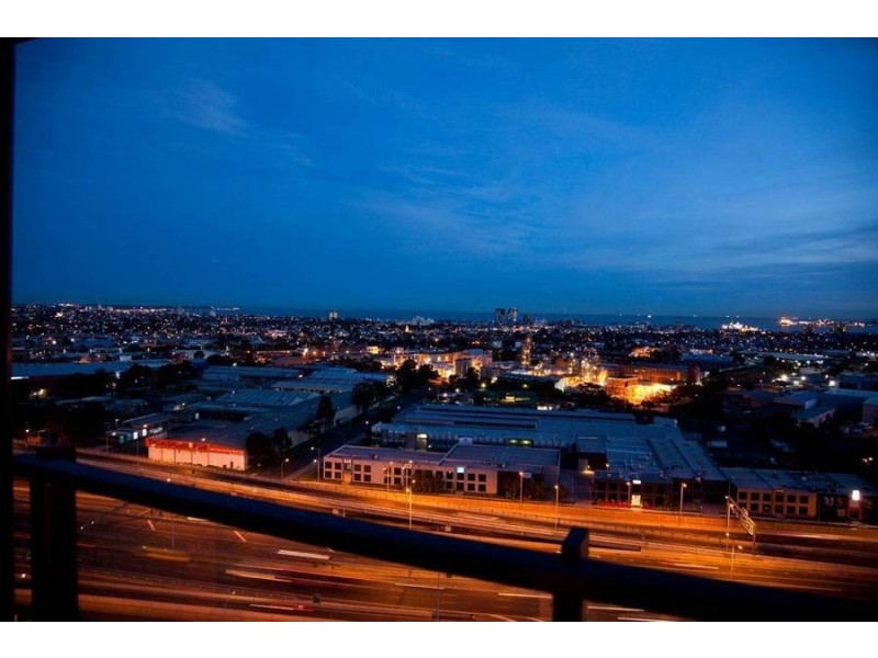 2005 / 90 Lorimer Street, Docklands VIC 3008