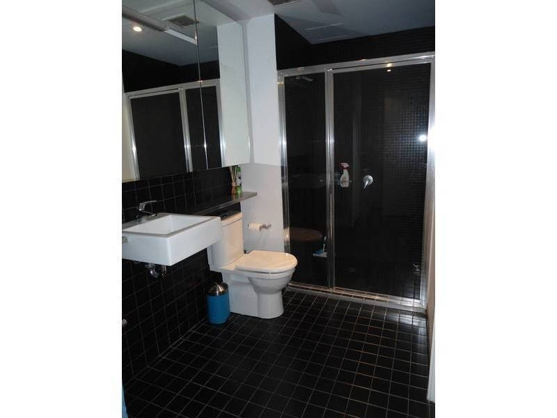 104/ 8 Waterview Walk, Docklands VIC 3008