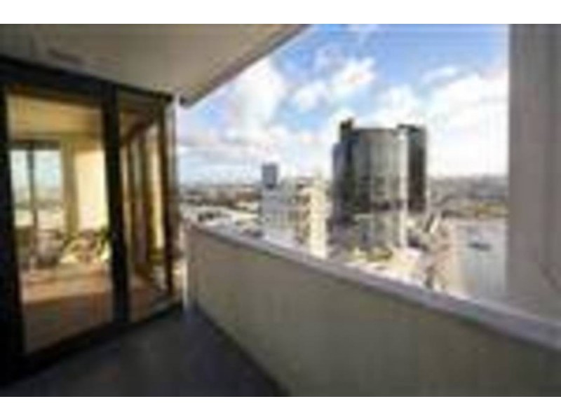 2906 / 50 Lorimer Street, Docklands VIC 3008