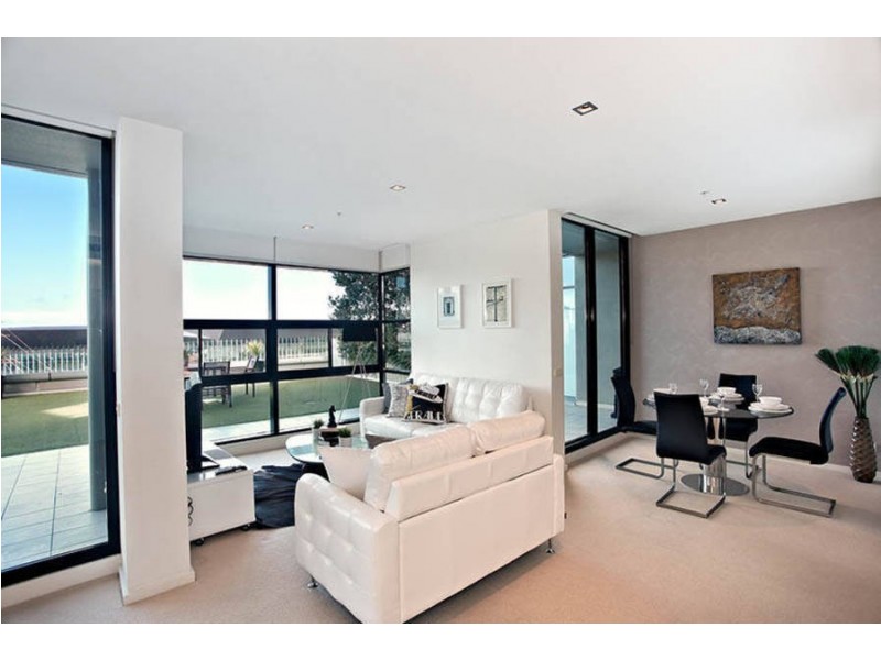 718 / 60 Siddeley Street, Docklands VIC 3008