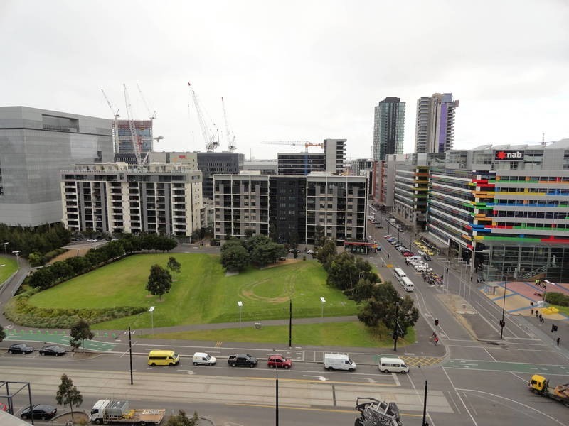 1101 / 18 Waterview Walk, Docklands VIC 3008