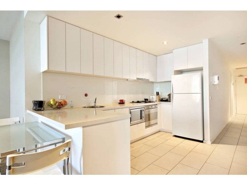 1411 /60 Siddeley Street, Docklands VIC 3008