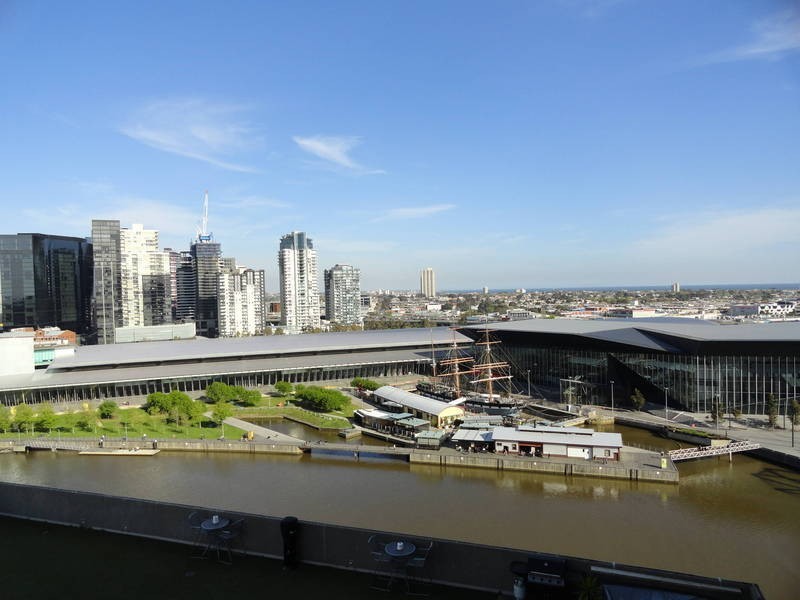 1411 /60 Siddeley Street, Docklands VIC 3008