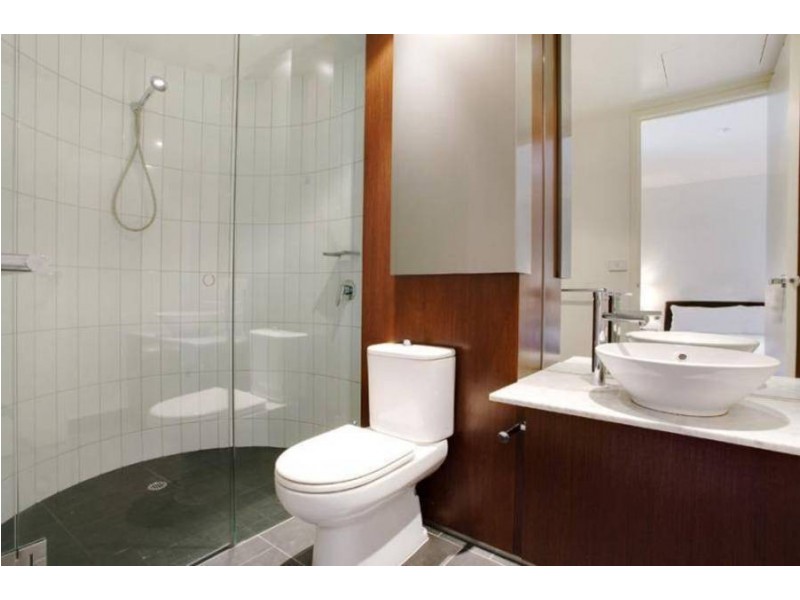 1709 / 7 Riverside Quay, Southbank VIC 3006