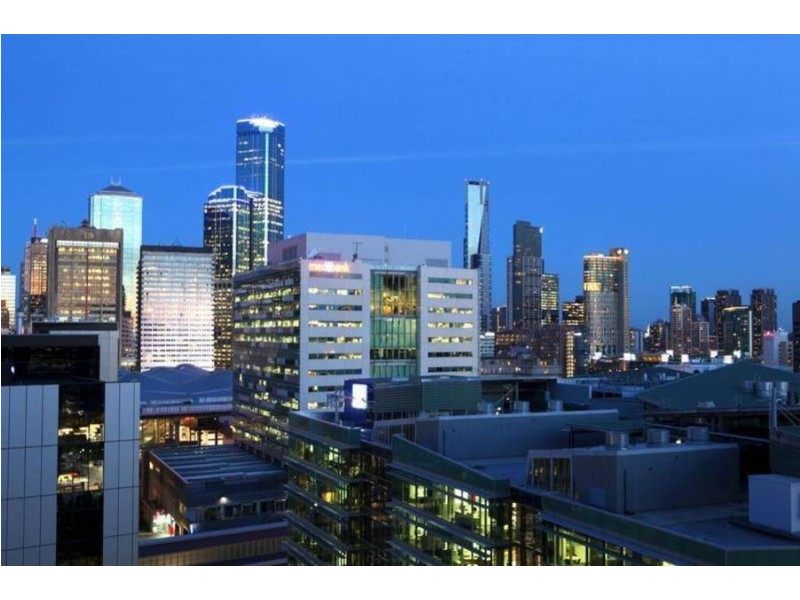 1705 / 8 Waterview Walk, Docklands VIC 3008