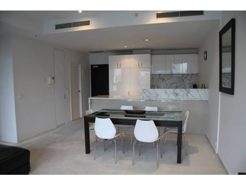 1705 / 8 Waterview Walk, Docklands VIC 3008