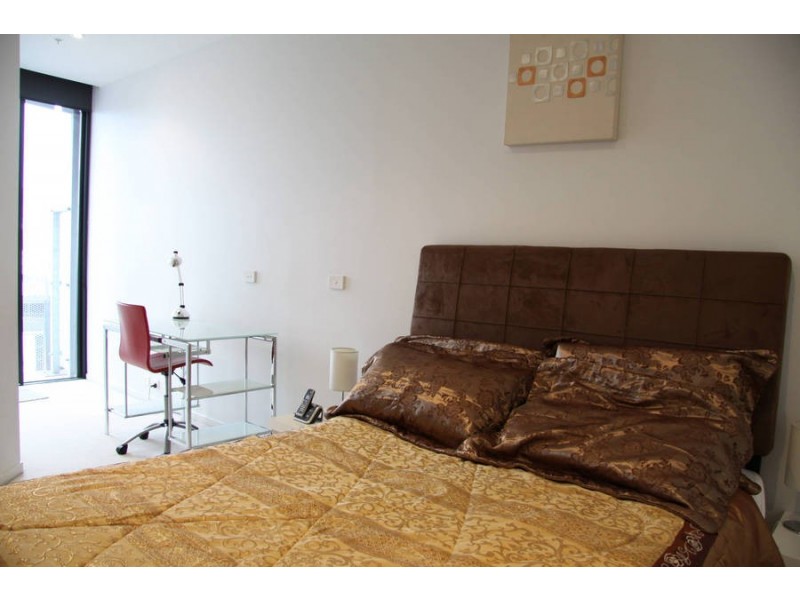 1705 / 8 Waterview Walk, Docklands VIC 3008