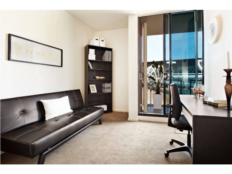 802 /  50 Lorimer Street, Docklands VIC 3008