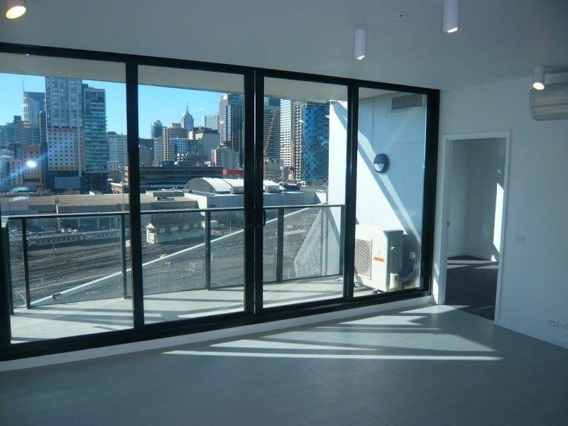 1008 / 673 LaTrobe Street, Docklands VIC 3008