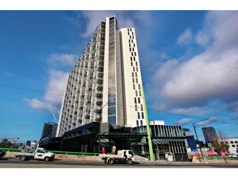 1008 / 673 LaTrobe Street, Docklands VIC 3008