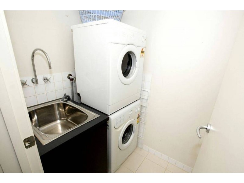 1411 /33 City Road, Southbank VIC 3006