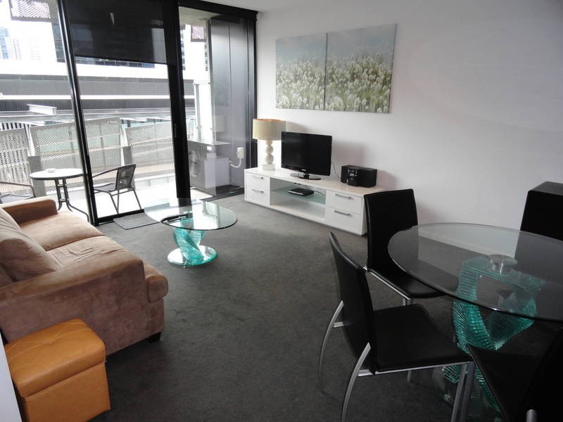 605 / 18 Waterview Walk, Docklands VIC 3008
