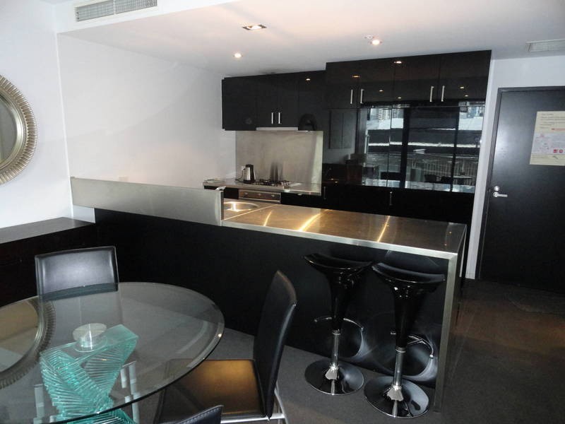 605 / 18 Waterview Walk, Docklands VIC 3008