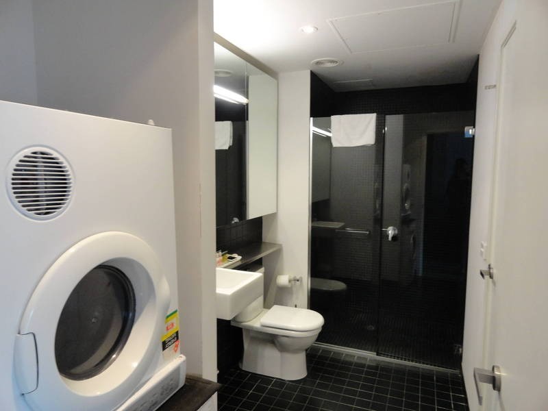 605 / 18 Waterview Walk, Docklands VIC 3008