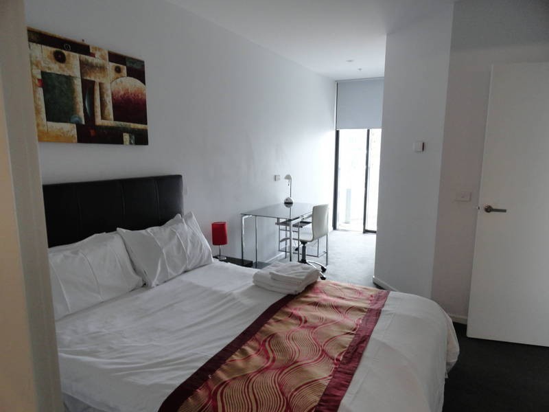 605 / 18 Waterview Walk, Docklands VIC 3008
