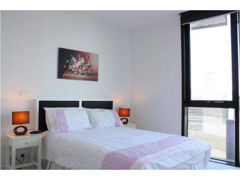 1401 /  18 Waterview Walk, Docklands VIC 3008