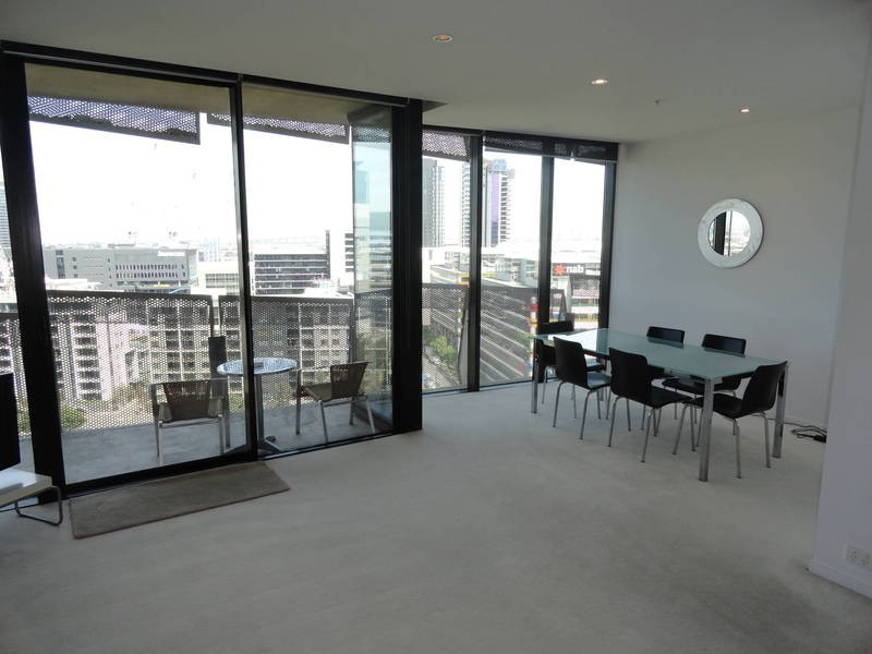 1401 /  18 Waterview Walk, Docklands VIC 3008