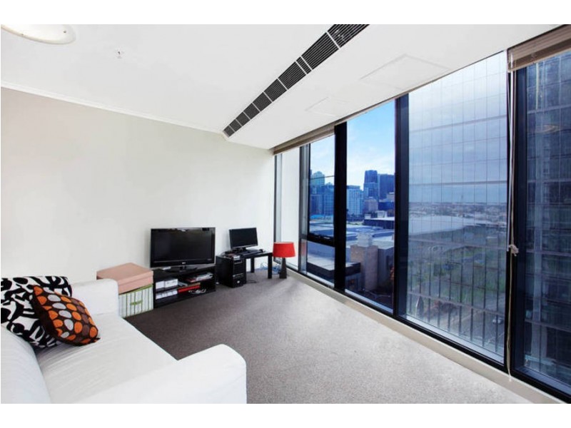 1402/63 Whiteman street, Melbourne VIC 3000