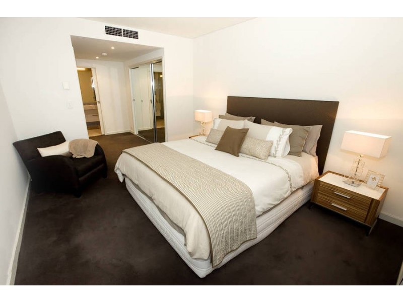 1803 / 70 Lorimer Street, Docklands VIC 3008