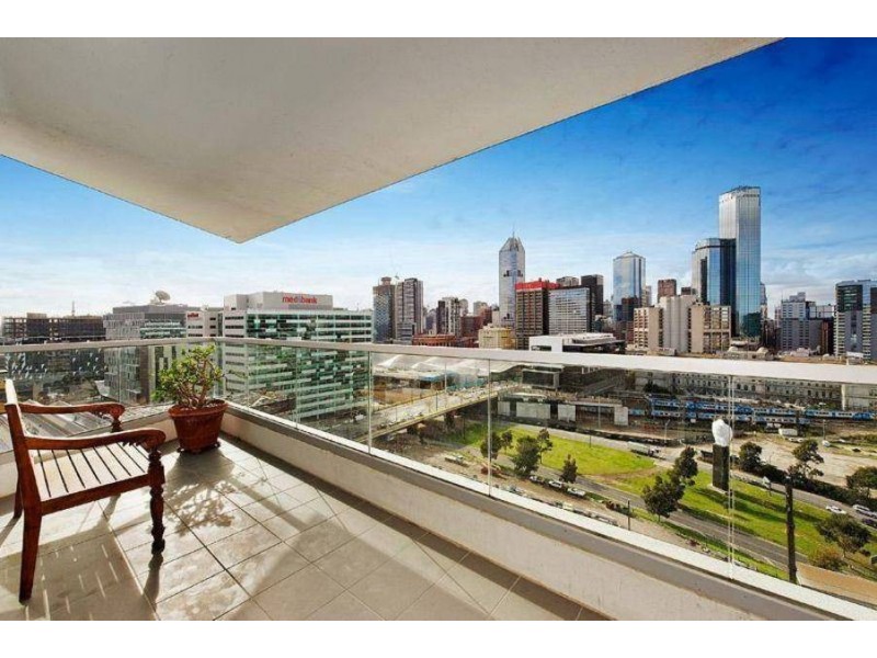 1805 /  8 McCrae Street, Docklands VIC 3008