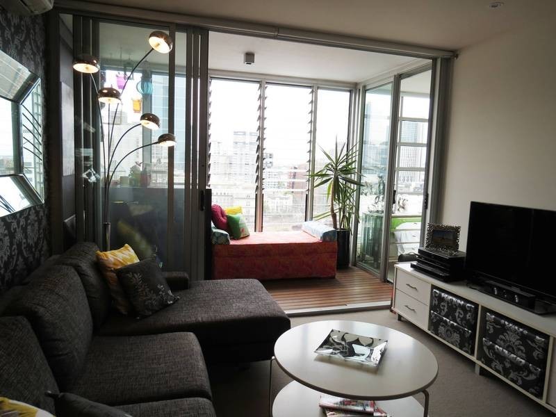 1608 /  8 McCrae Street, Docklands VIC 3008