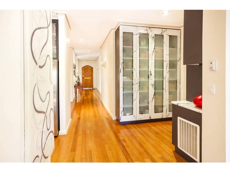 14 Beddoe Avenue, Bentleigh East VIC 3165