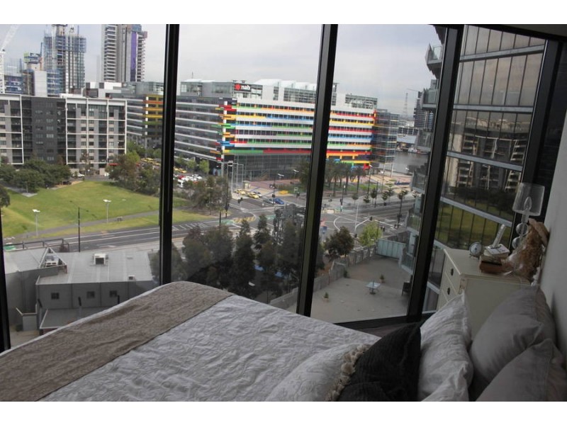 908 / 8 Waterview Walk, Docklands VIC 3008