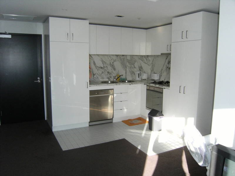 908 / 8 Waterview Walk, Docklands VIC 3008