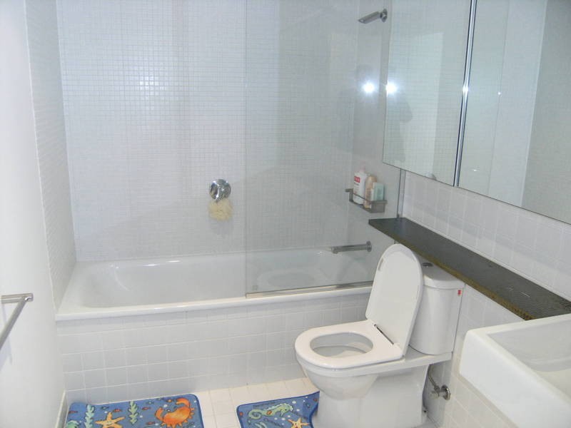 908 / 8 Waterview Walk, Docklands VIC 3008