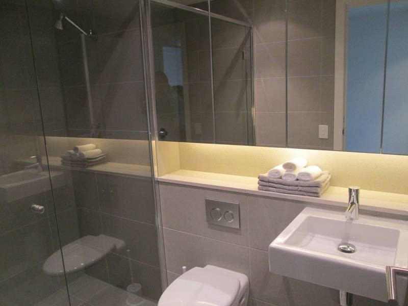 904 / 1 Point Park Crescent, Docklands VIC 3008