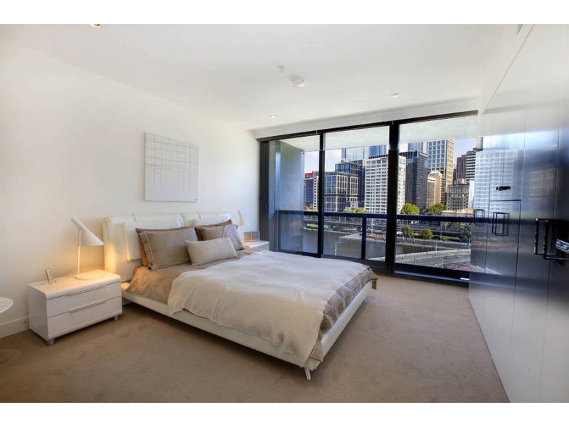 613 / 1 Freshwater Place, Southbank VIC 3006