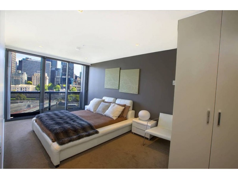 613 / 1 Freshwater Place, Southbank VIC 3006